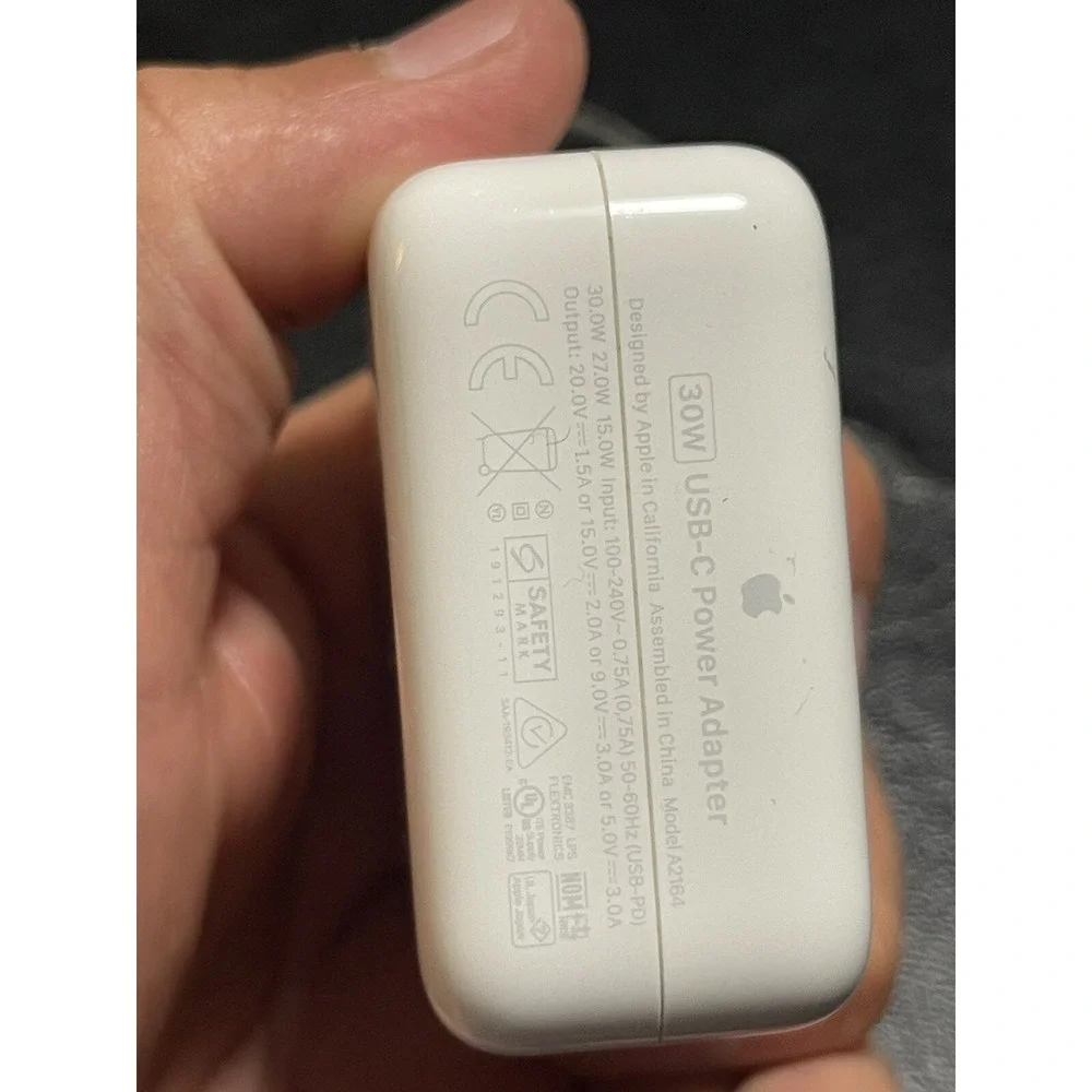 Apple - 30W USB-C Power Adapter -‎ White
